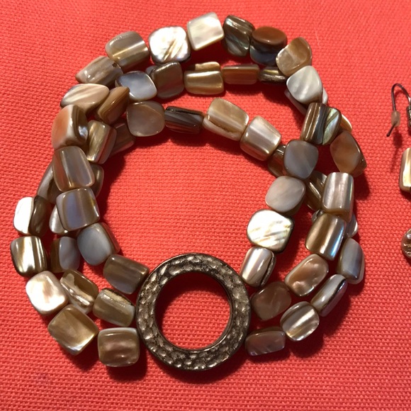 Premier Designs Earring and Bracelet Set - Picture 2 of 4